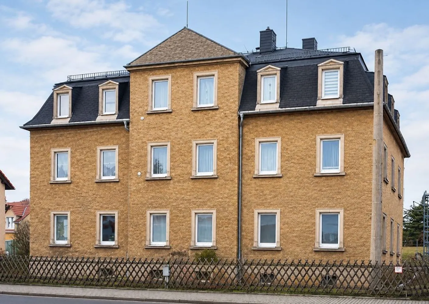 2 room apartment with 65 m² in Dresden – Photo 1