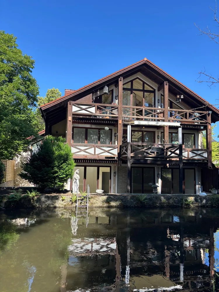 3 Zimmer Wohnung mit 120 m² in München – Bild 1