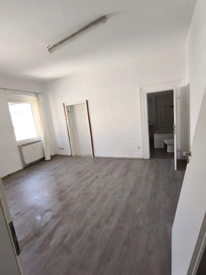 2 Zimmer Wohnung mit 39 m² in Karlsruhe – Bild 1