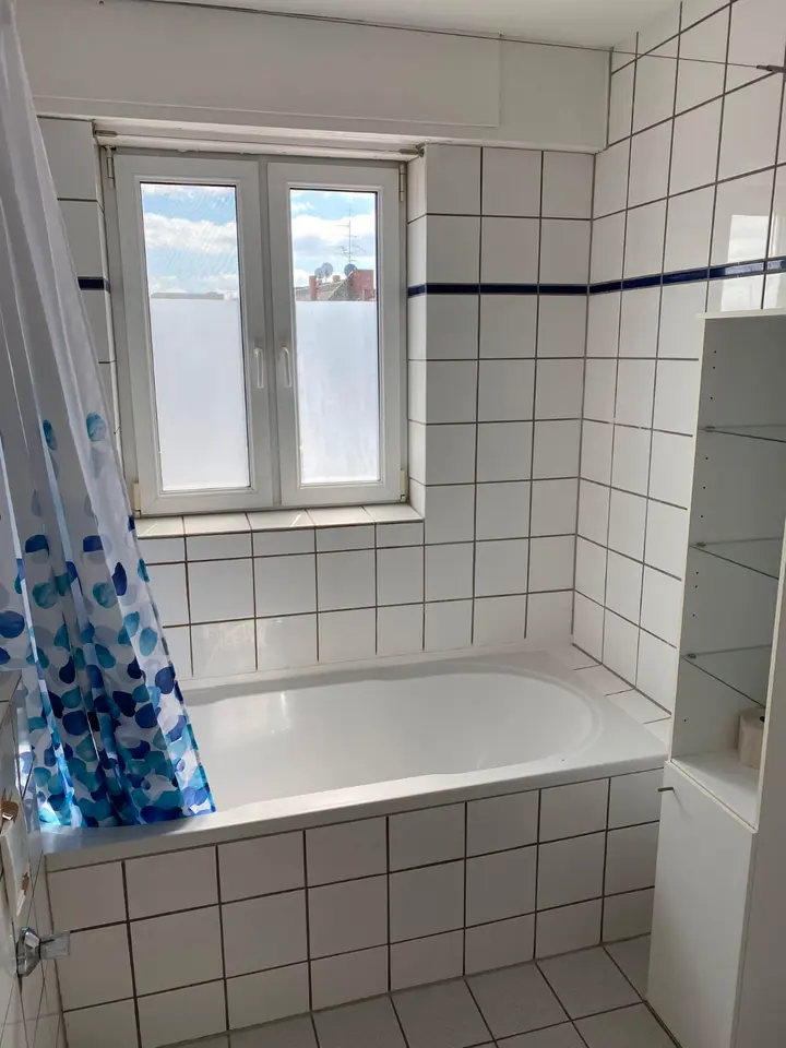 2 Zimmer Wohnung mit 75 m² in Wiesbaden – Bild 9