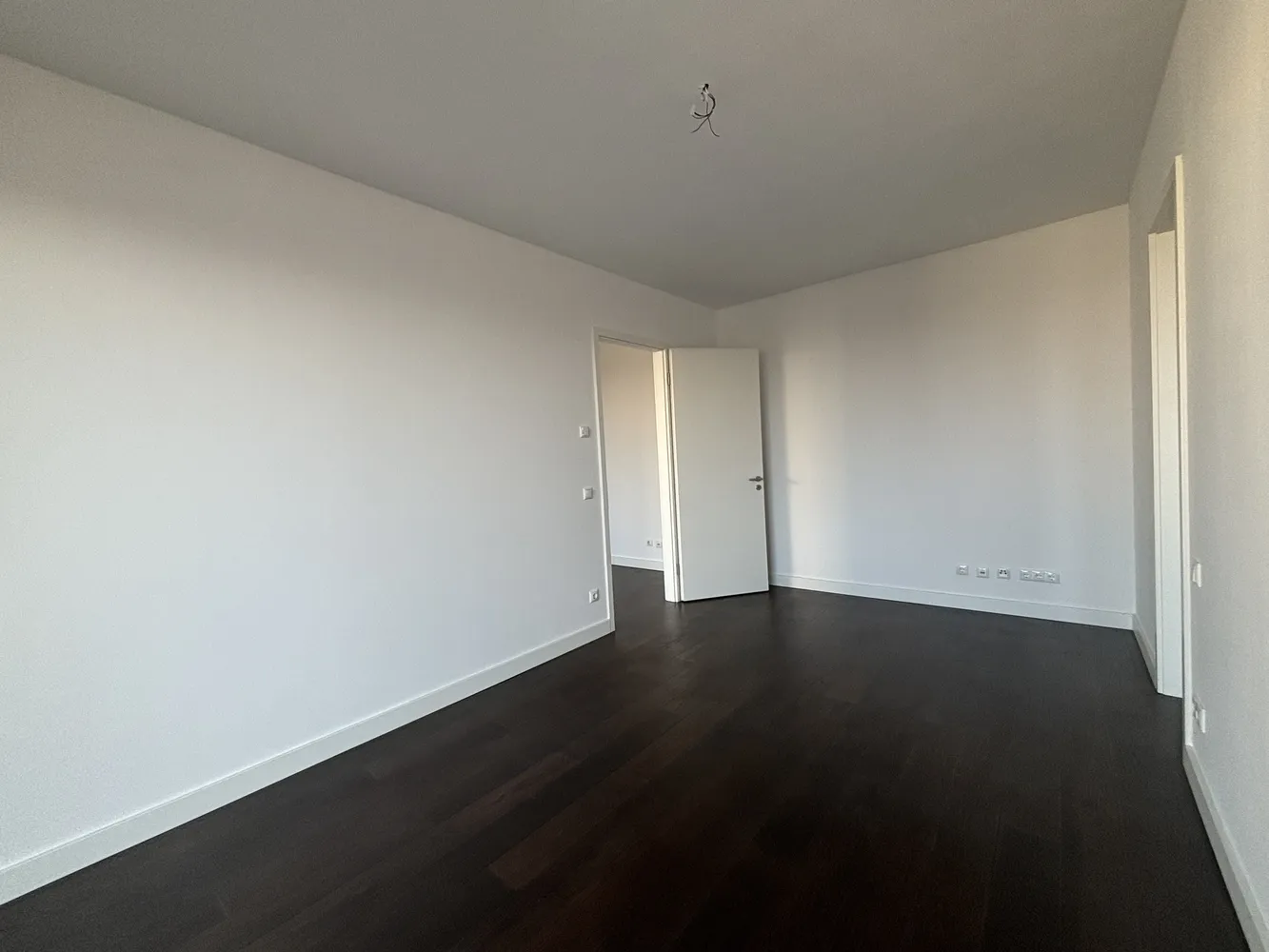 2 room apartment with 80 m² in Berlin – Photo 3