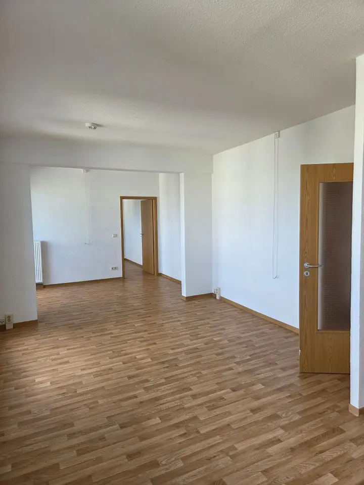 3 Zimmer Wohnung mit 78 m² in Halle (Saale) – Bild 2