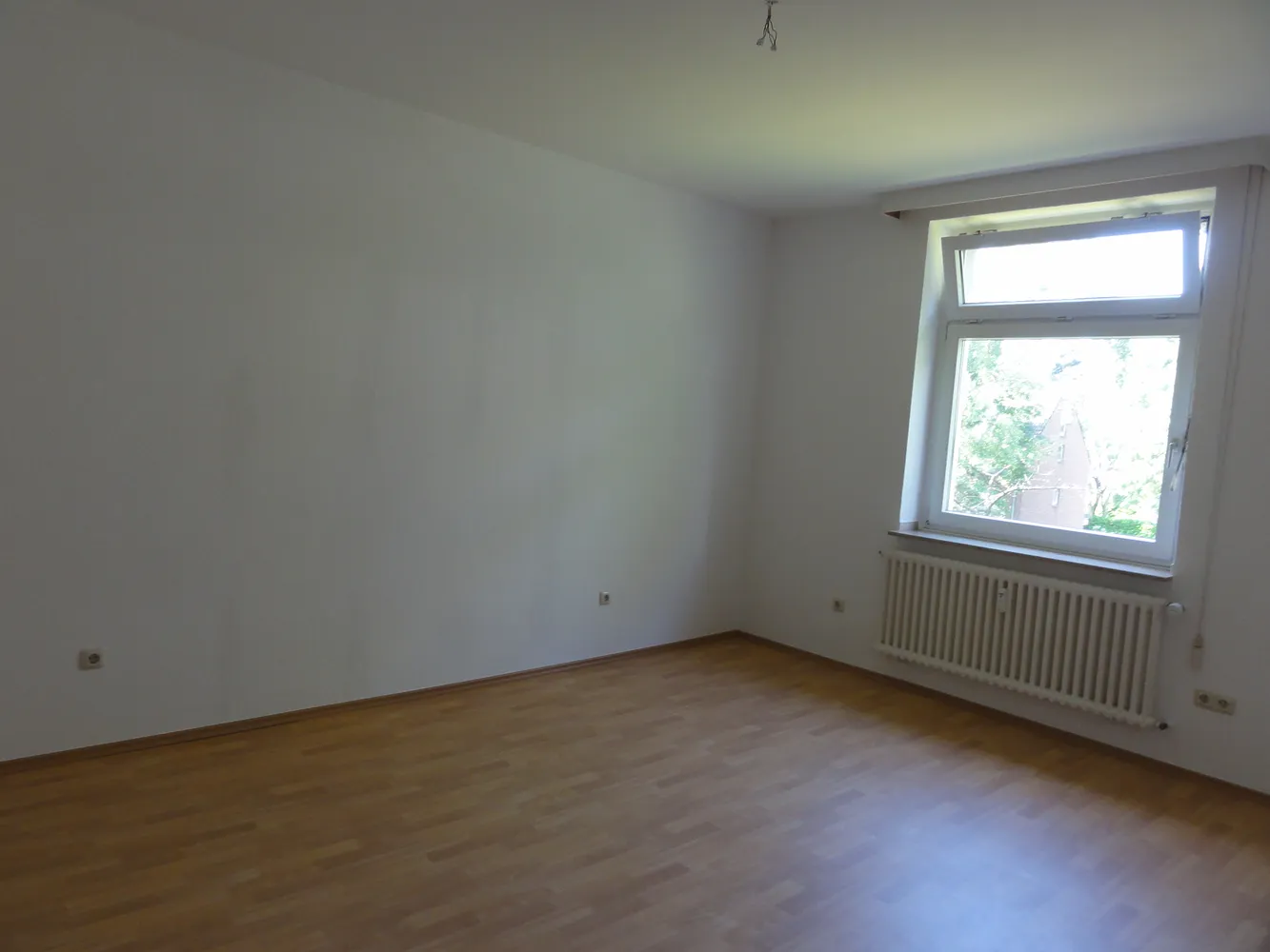 2 Zimmer Wohnung mit 77 m² in Duisburg – Bild 4