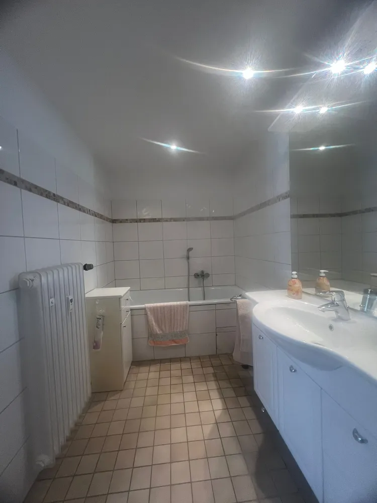 3 Zimmer Wohnung mit 70 m² in Krefeld – Bild 1