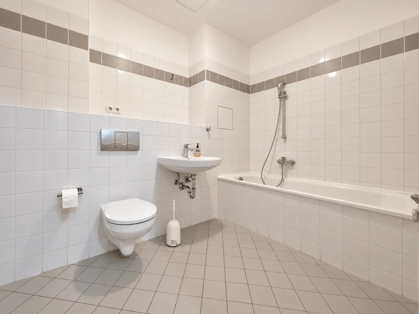 2 room apartment with 55 m² in Berlin – Photo 6