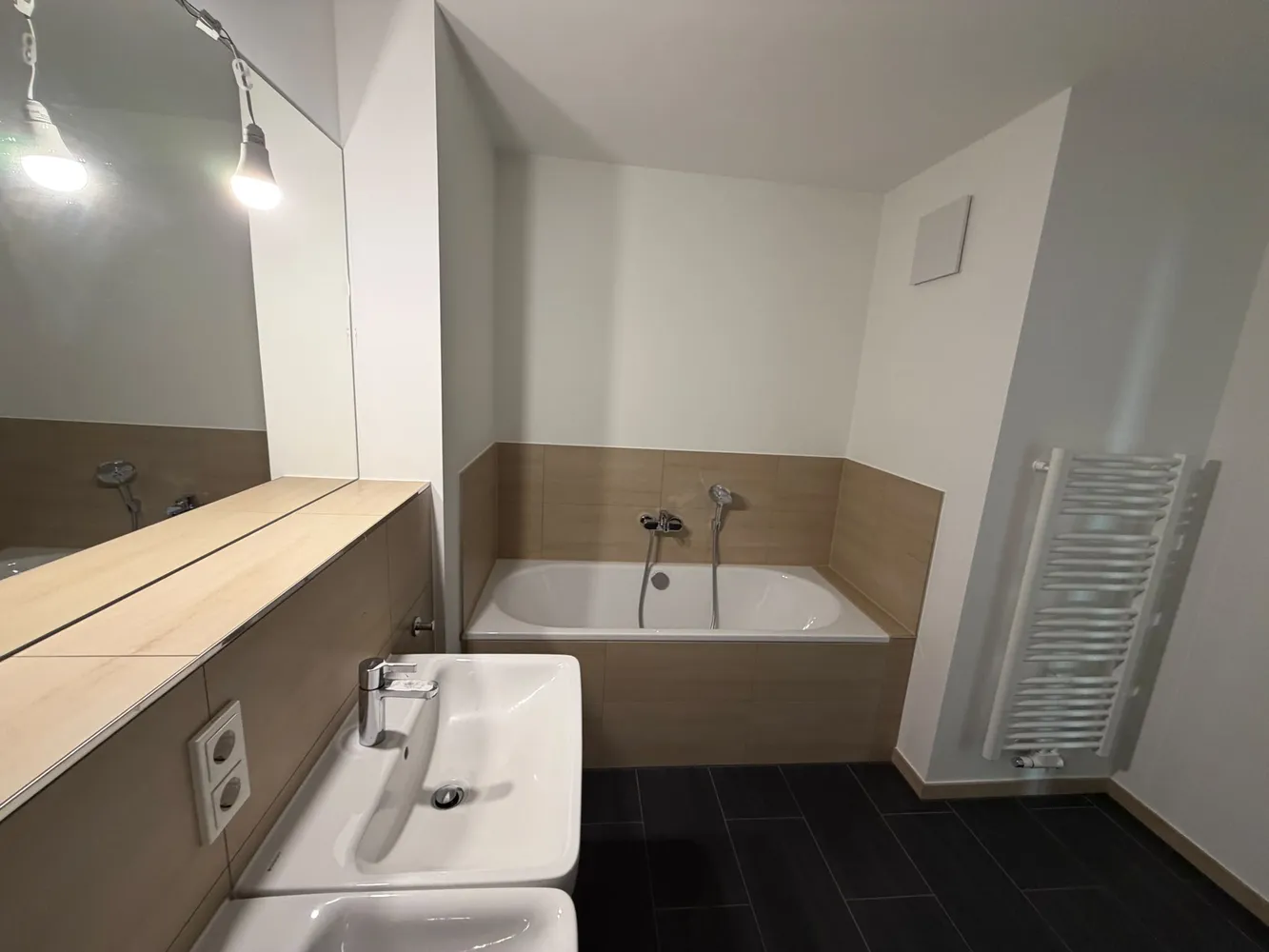 4 Zimmer Wohnung mit 131 m² in Berlin – Bild 1