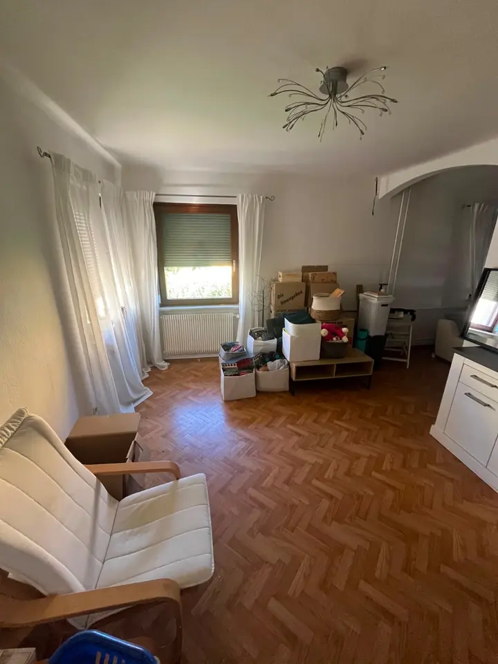 6 Zimmer Haus mit 103 m² in Metzingen – Bild 2