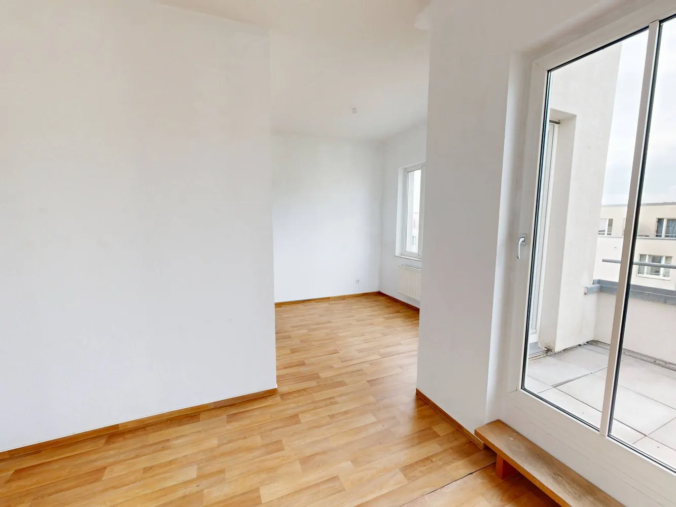 4 Zimmer Wohnung mit 85 m² in Hamburg – Bild 2