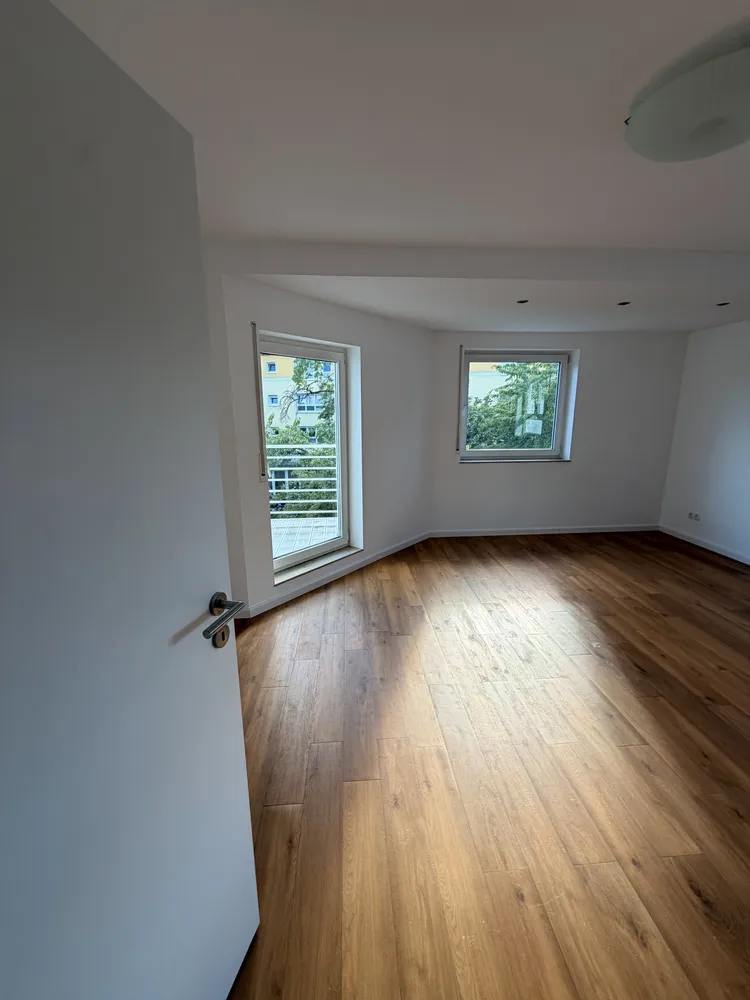 4 Zimmer Wohnung mit 100 m² in Bonn – Bild 2