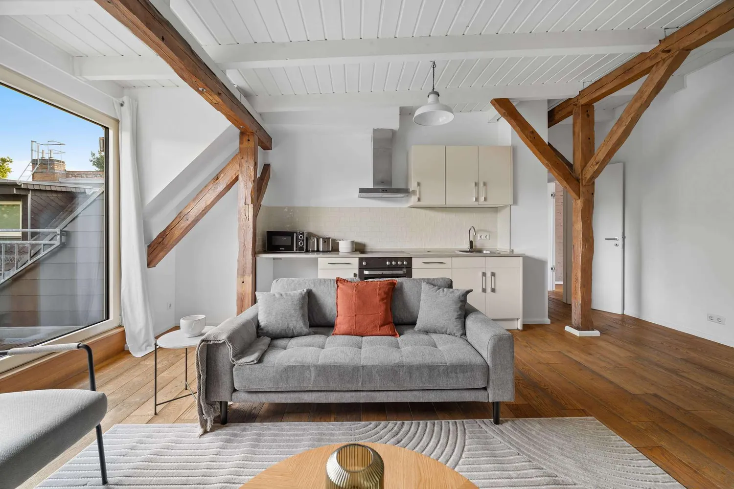 2 Zimmer Wohnung mit 71 m² in Berlin – Bild 2