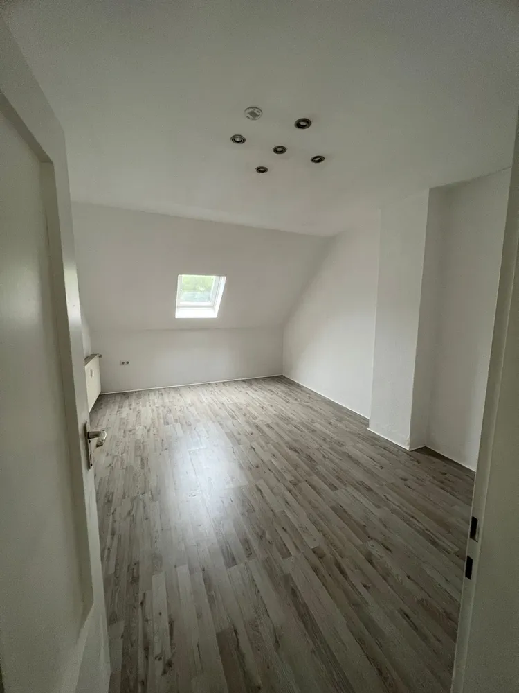 4 Zimmer Wohnung mit 100 m² in Essen – Bild 3