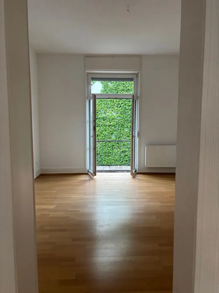 4 Zimmer Wohnung mit 96 m² in Frankfurt am Main – Bild 1