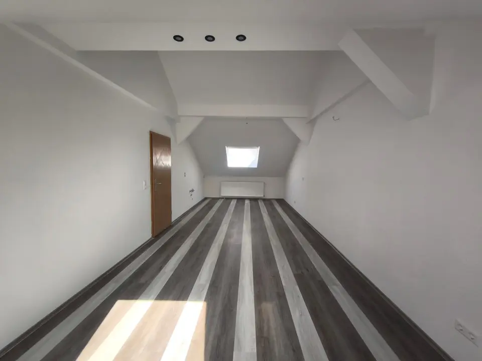 3 Zimmer Wohnung mit 75 m² in Zwickau – Bild 2