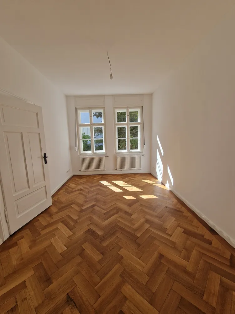5 Zimmer Wohnung mit 170 m² in München – Bild 3