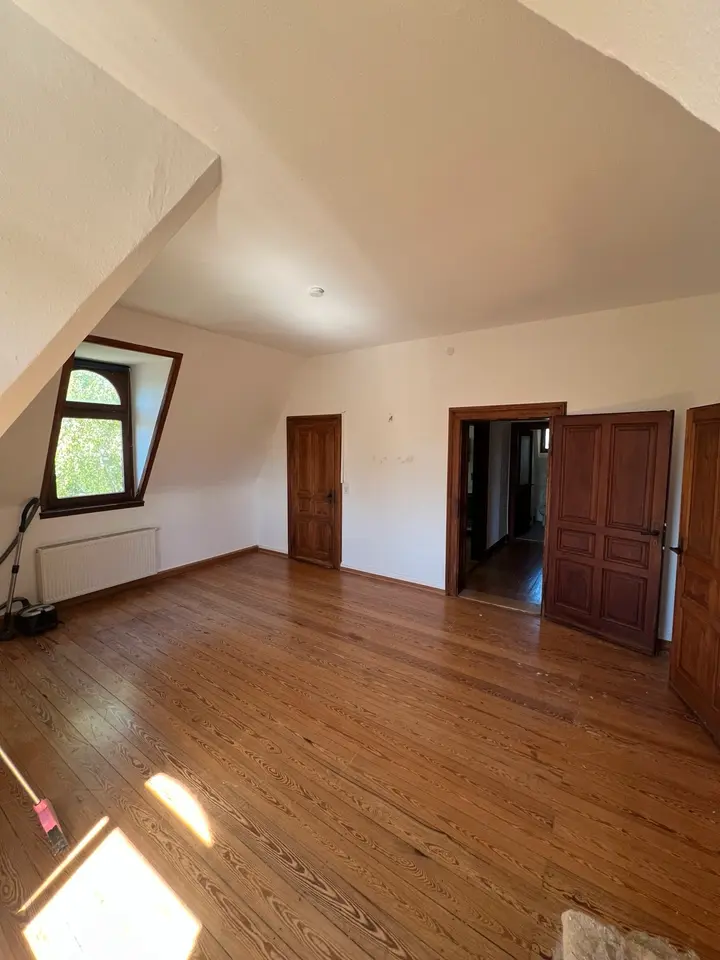 3 Zimmer Wohnung mit 120 m² in Wiesbaden – Bild 2
