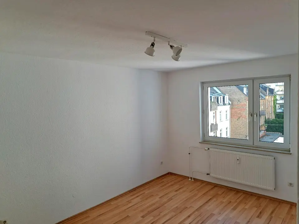 2 Zimmer Wohnung mit 48 m² in Wiesbaden – Bild 2
