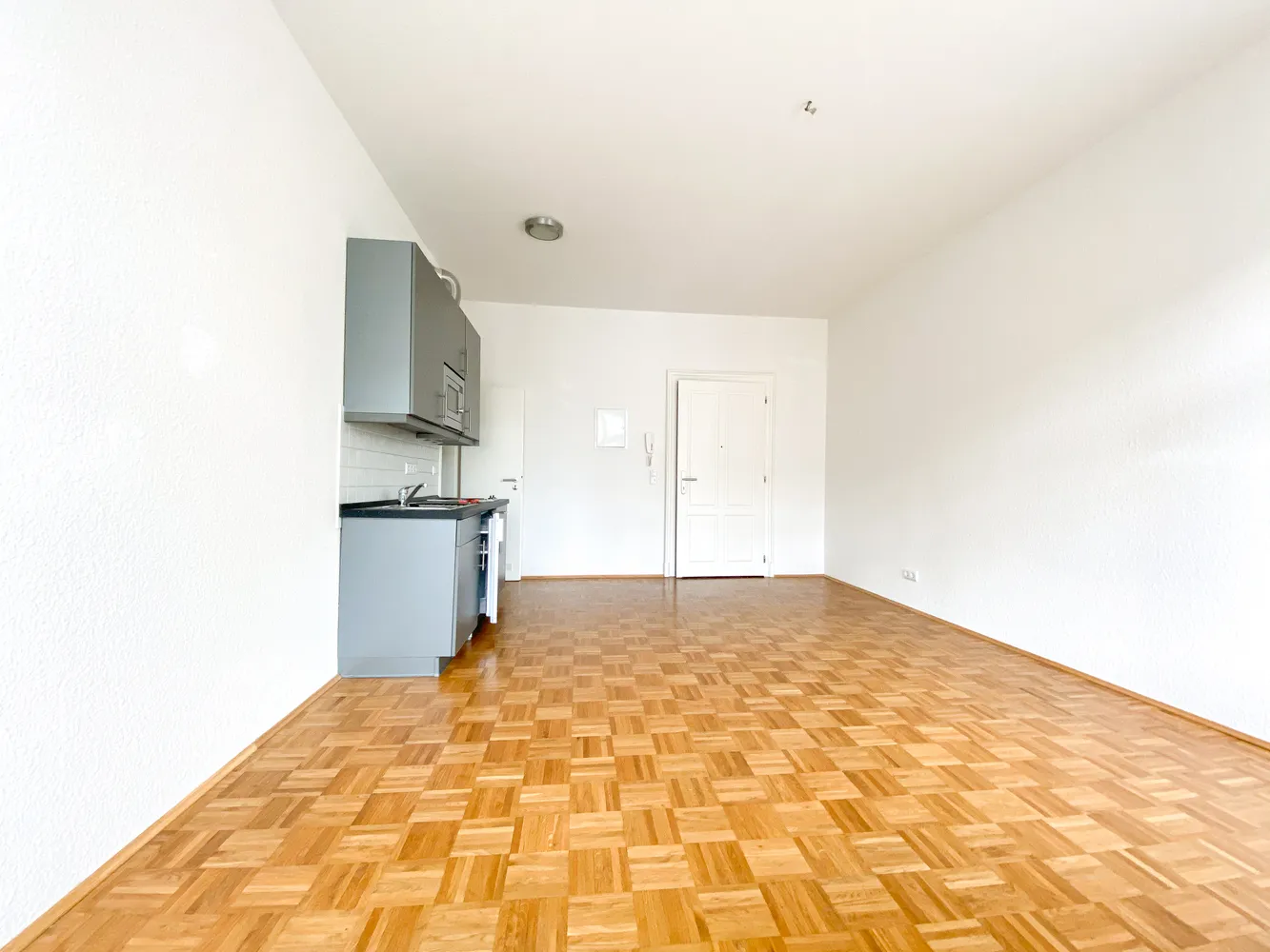 1 Zimmer Wohnung mit 27 m² in Halle (Saale) – Bild 2