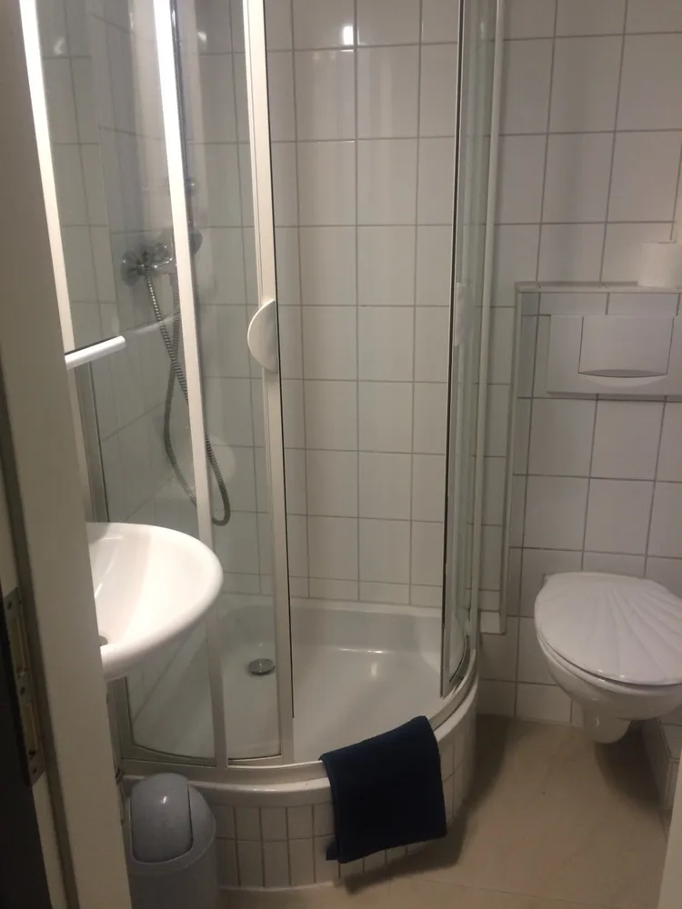 1 Zimmer Wohnung mit 32 m² in Frankfurt am Main – Bild 6