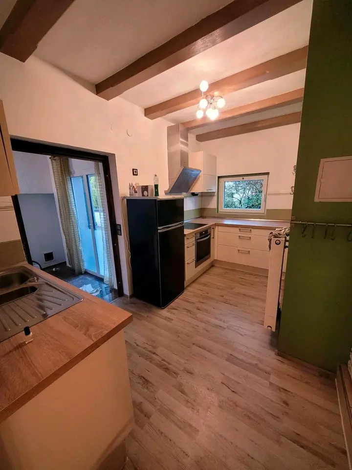4 Zimmer Wohnung mit 115 m² in Saarbrücken – Bild 2