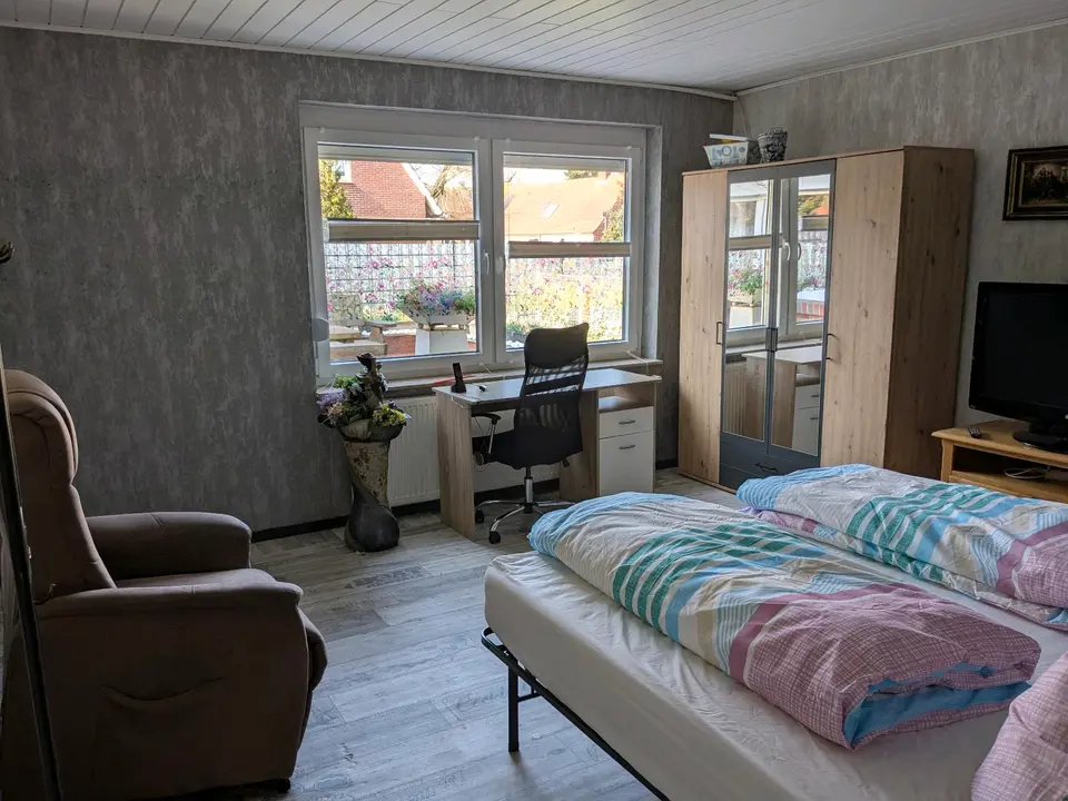 2 Zimmer Wohnung mit 130 m² in Leer – Bild 2