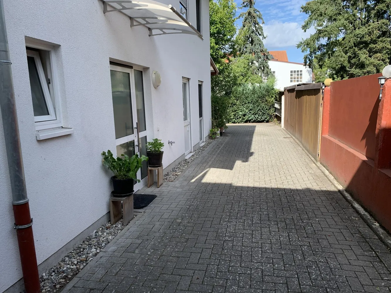 2 Zimmer Wohnung mit 70 m² in Karlsruhe – Bild 1