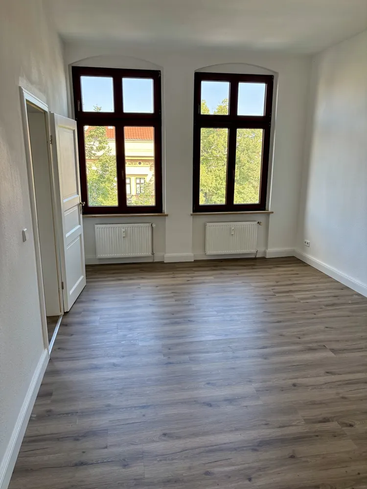4 Zimmer Wohnung mit 80 m² in Magdeburg – Bild 2