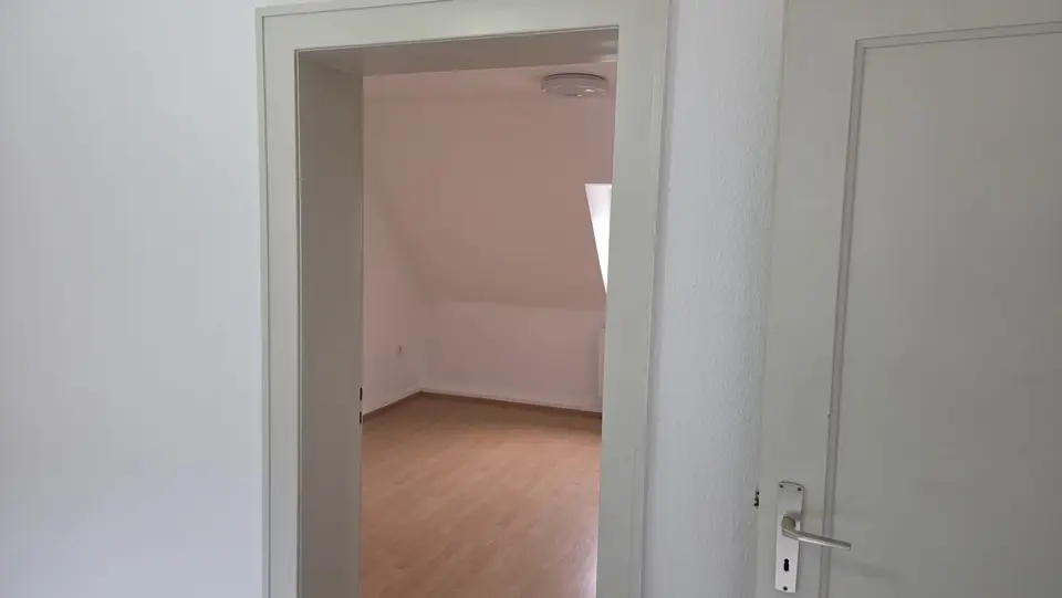 4 Zimmer Wohnung mit 75 m² in Essen – Bild 2