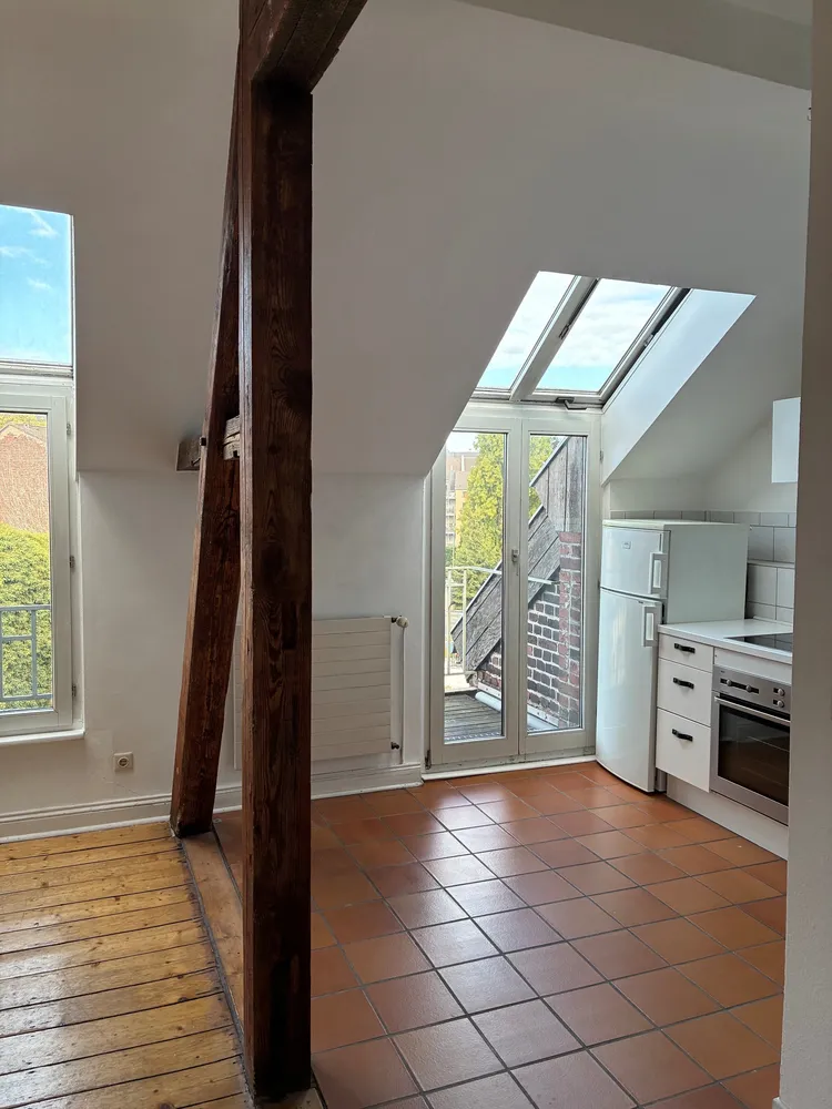 2 room apartment with 50 m² in Düsseldorf – Photo 1