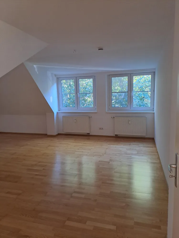 2 Zimmer Wohnung mit 92 m² in Berlin – Bild 9