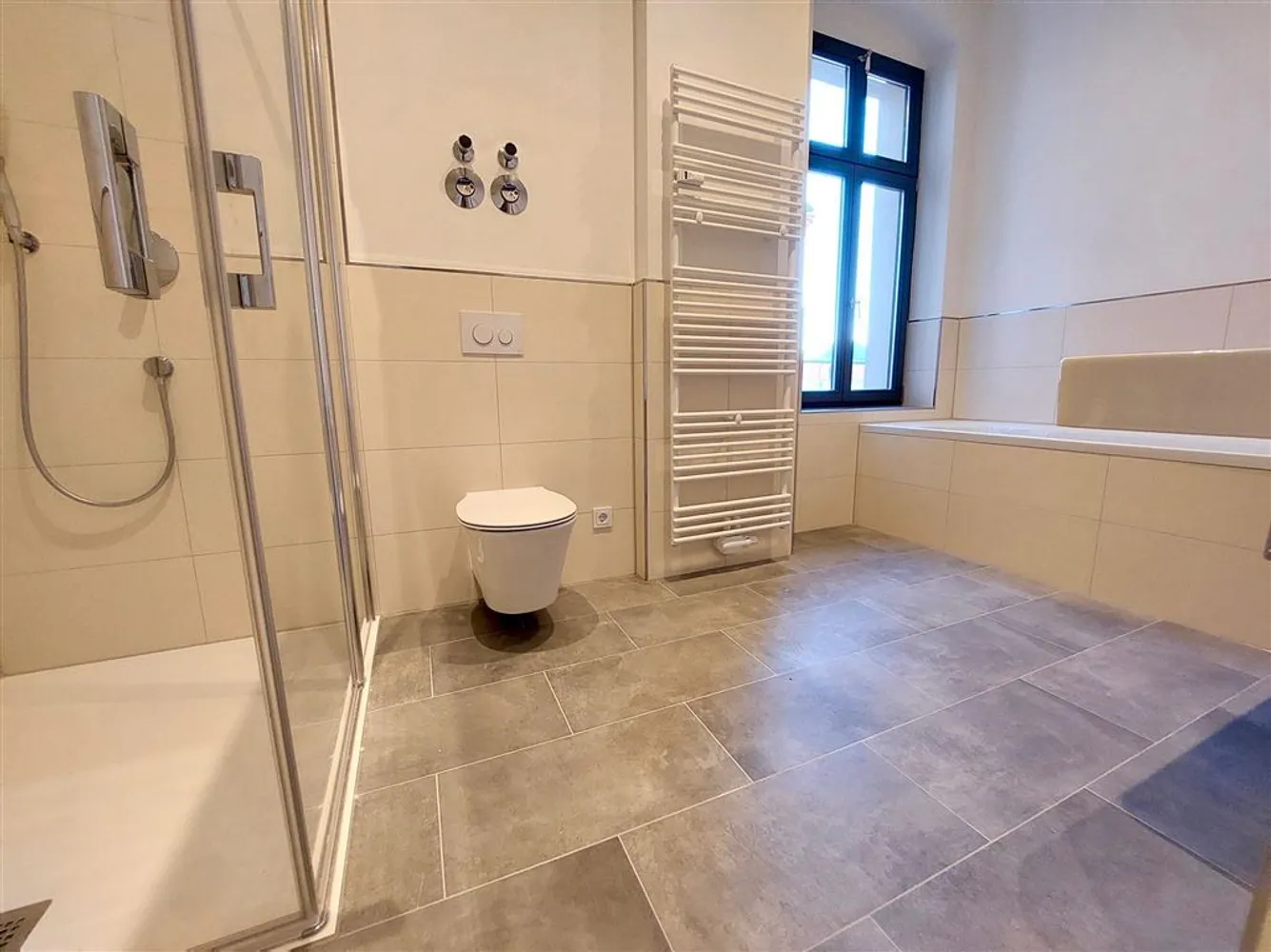 3 room apartment with 150 m² in Chemnitz – Photo 10