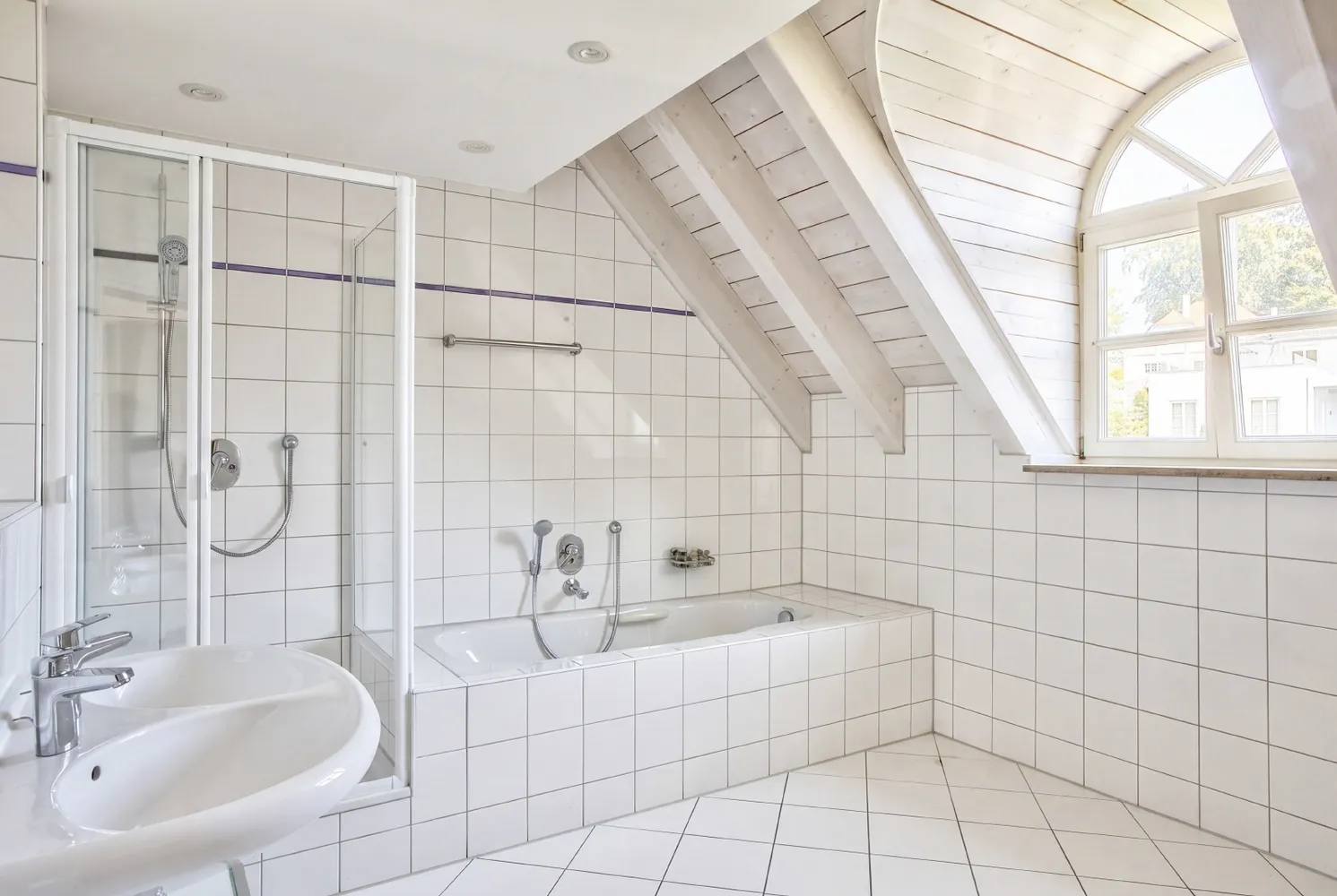 5 Zimmer Wohnung mit 185 m² in Starnberg – Bild 1