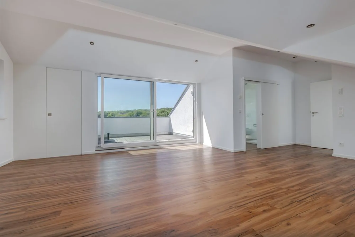 4 room apartment with 154 m² in Wiesbaden – Photo 1