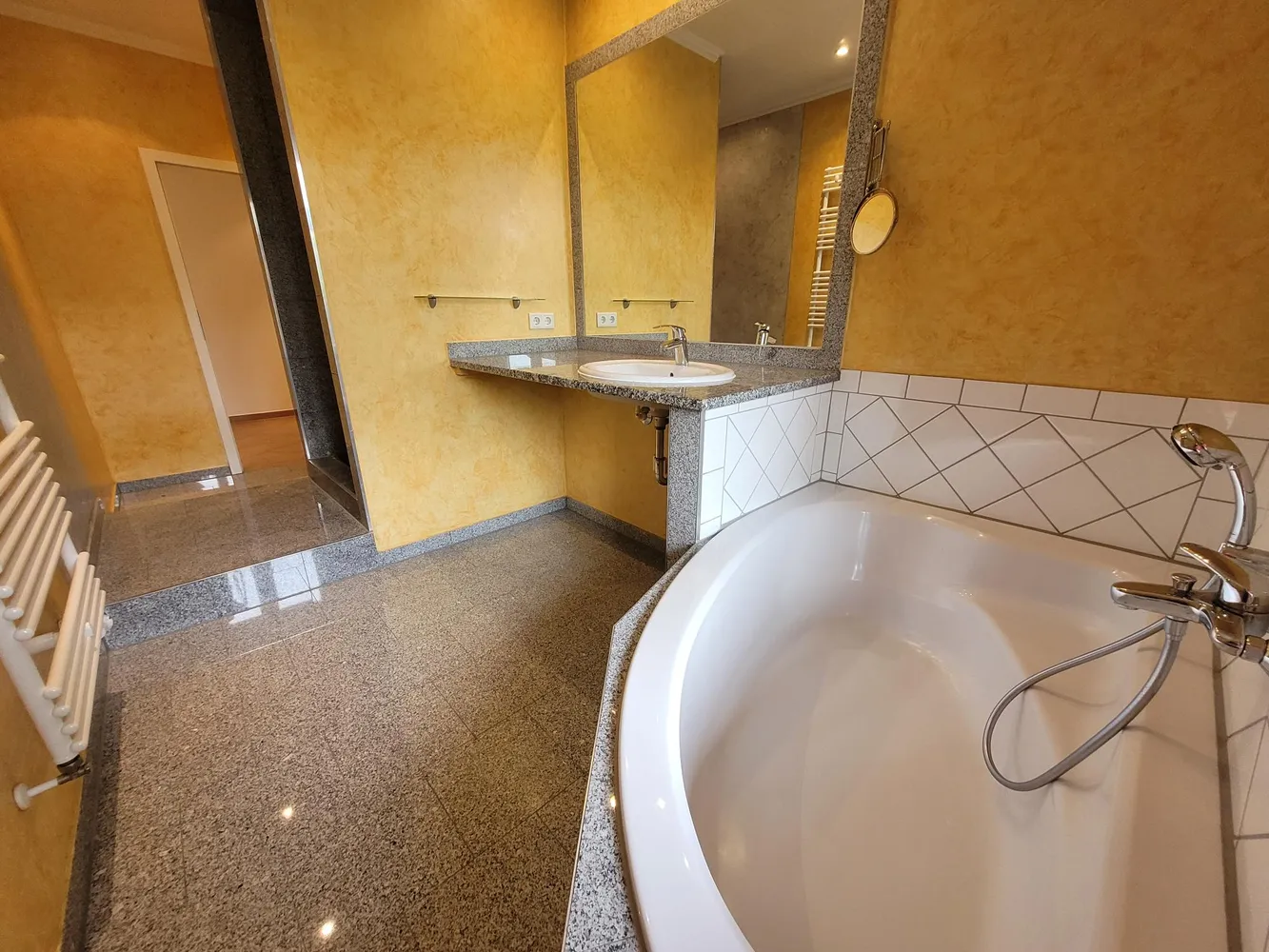 3 Zimmer Wohnung mit 95 m² in Görlitz – Bild 8