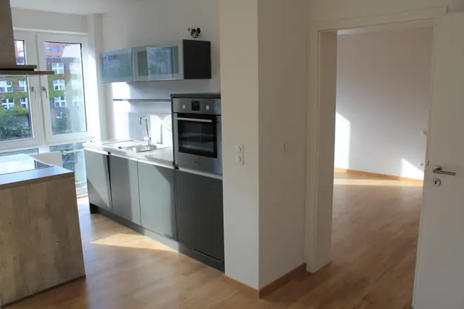 2 Zimmer Wohnung mit 82 m² in Berlin – Bild 4