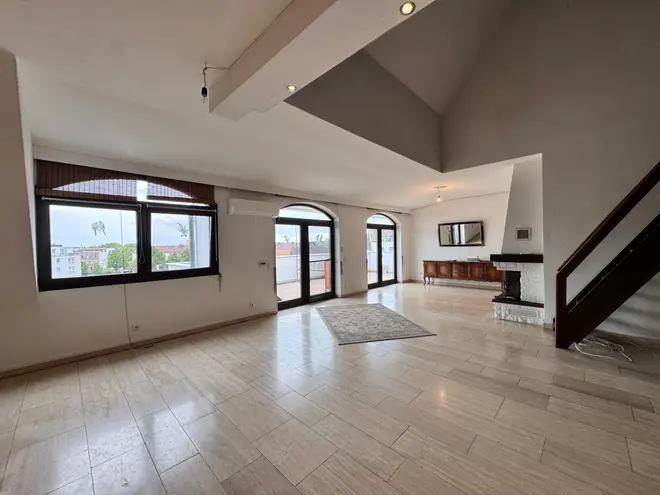 3 Zimmer Wohnung mit 170 m² in Köln – Bild 4