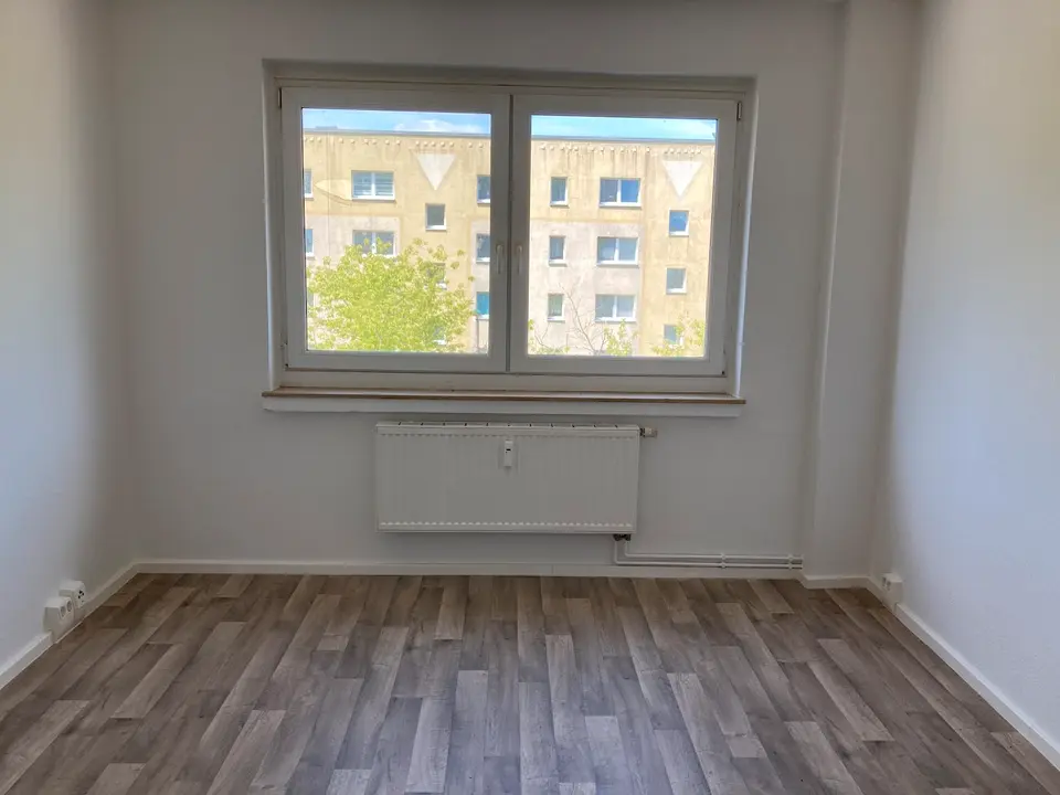 2 Zimmer Wohnung mit 52 m² in Schwerin – Bild 2