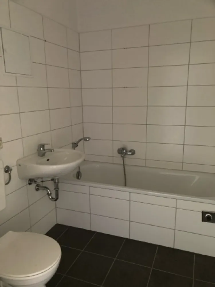 3 Zimmer Wohnung mit 63 m² in Erfurt – Bild 2