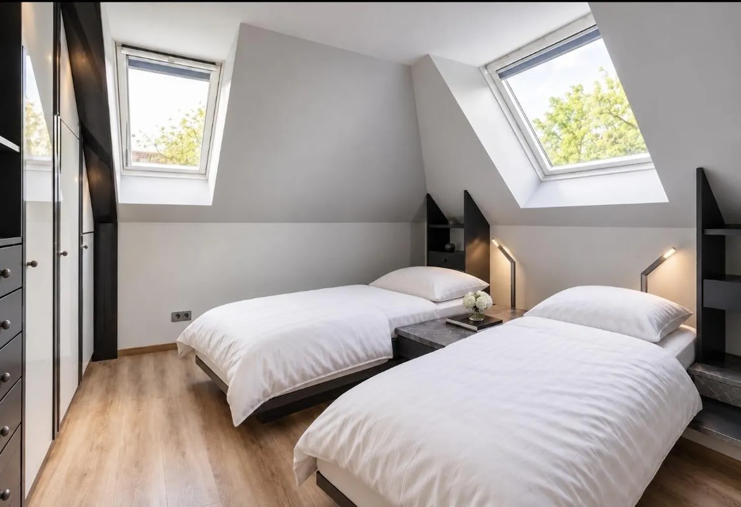 4 Zimmer Wohnung mit 120 m² in Ahrensburg – Bild 2