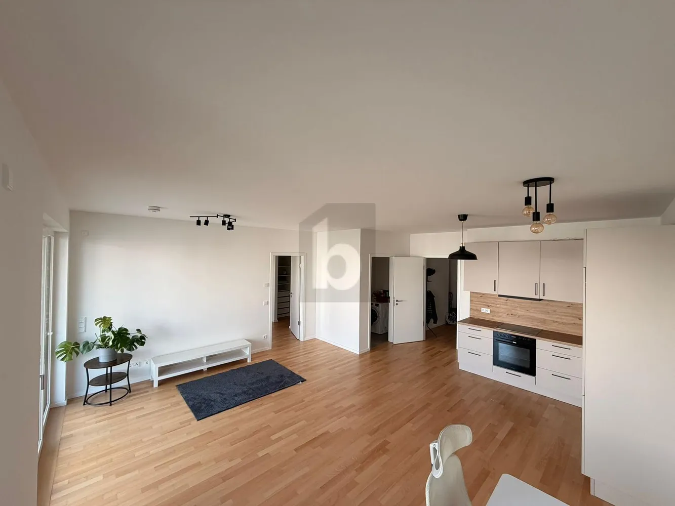 2 Zimmer Wohnung mit 72 m² in Berlin – Bild 1