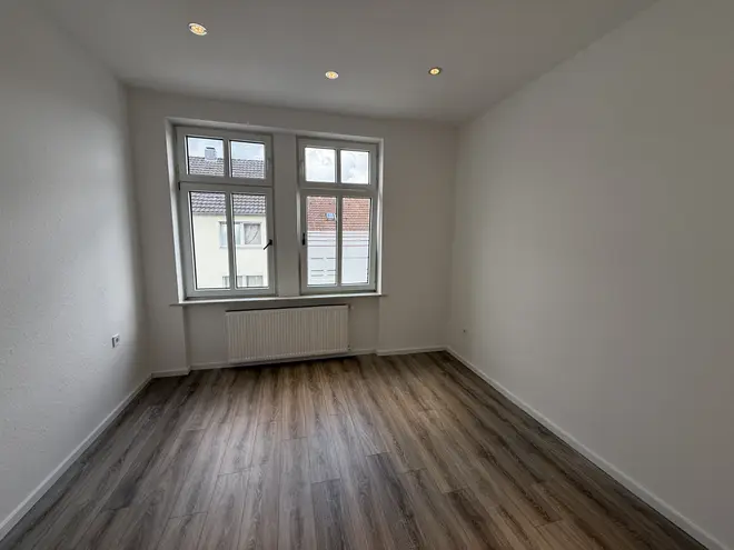 6 Zimmer Wohnung mit 132 m² in Wuppertal – Bild 1