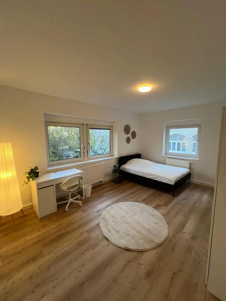 Shared room with 75 m² in Stuttgart – Photo 1