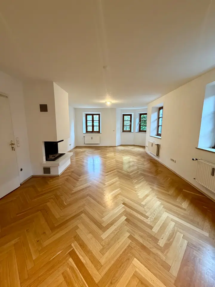 7 Zimmer Haus mit 300 m² in Weilheim in Oberbayern – Bild 2