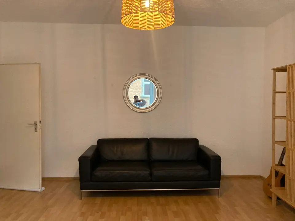 Shared room with 28 m² in Stuttgart – Photo 1