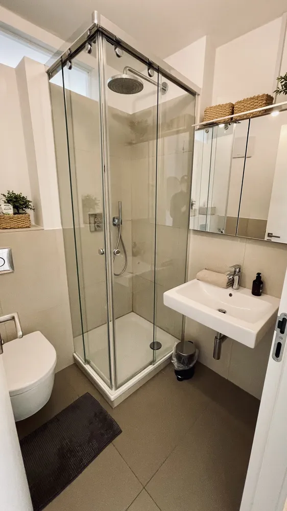 2 room apartment with 50 m² in Berlin – Photo 12