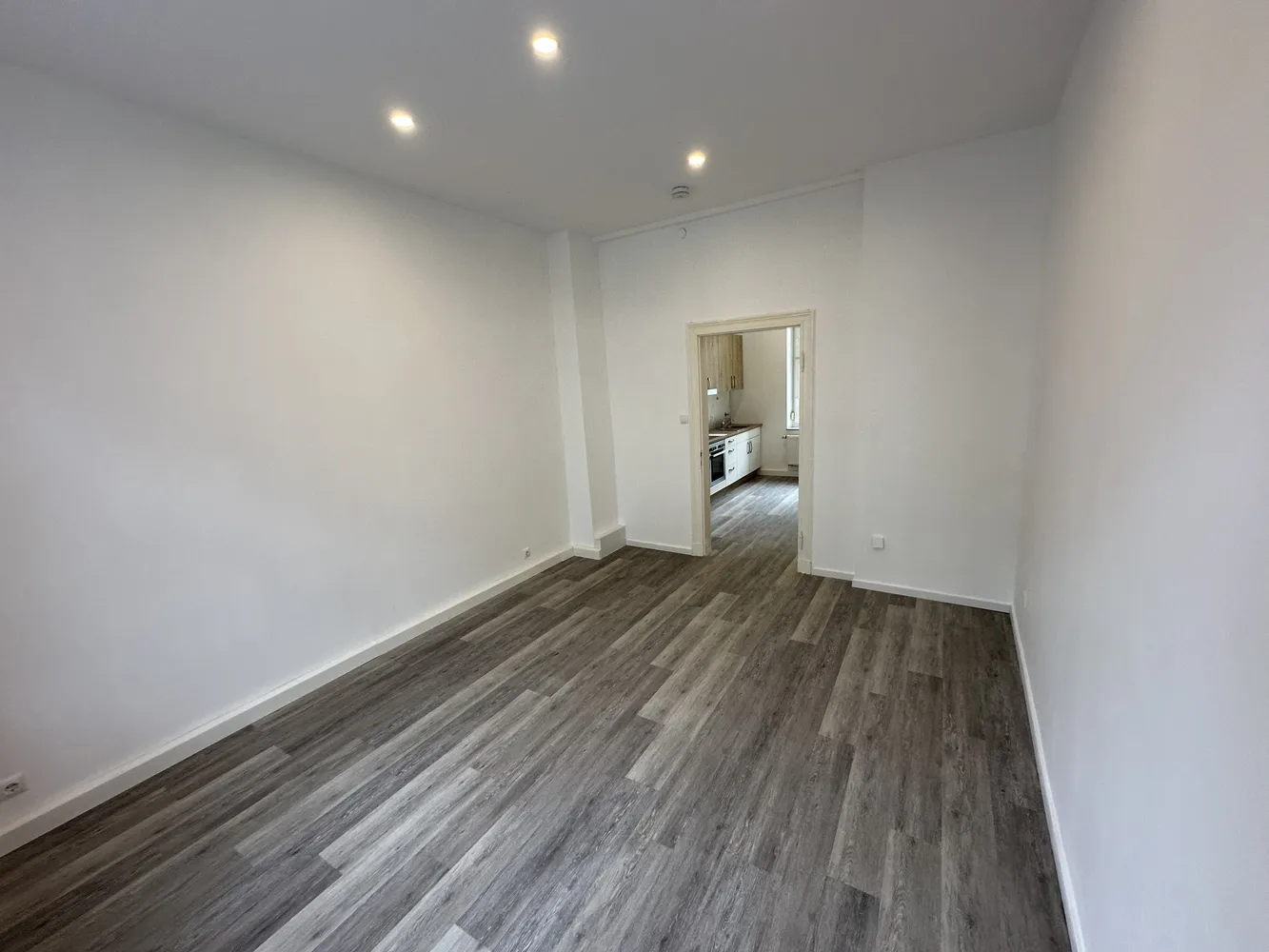 1 room apartment with 33 m² in Essen – Photo 3
