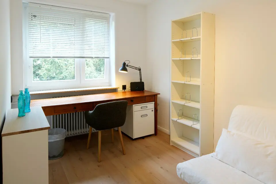 Shared room with 90 m² in Norderstedt – Photo 6
