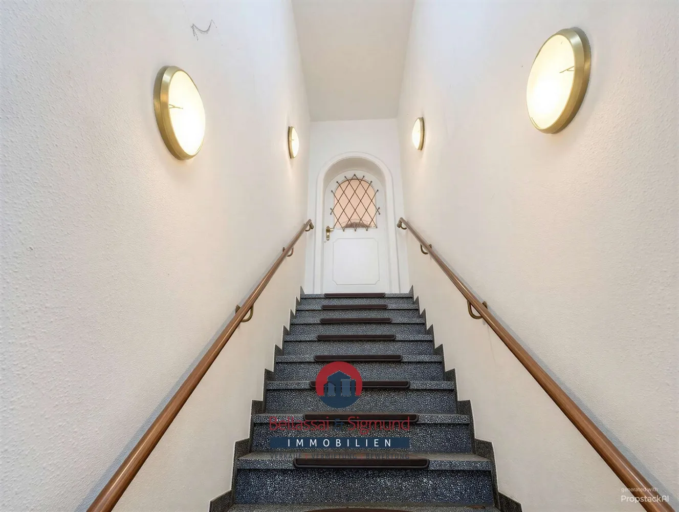 4 Zimmer Wohnung mit 160 m² in Krefeld – Bild 2