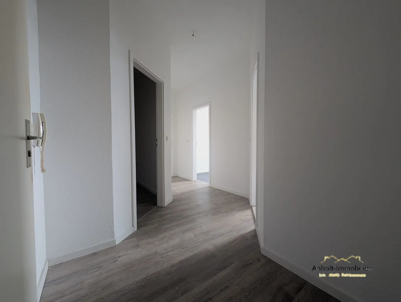 2 Zimmer Wohnung mit 69 m² in Bitterfeld-Wolfen – Bild 3