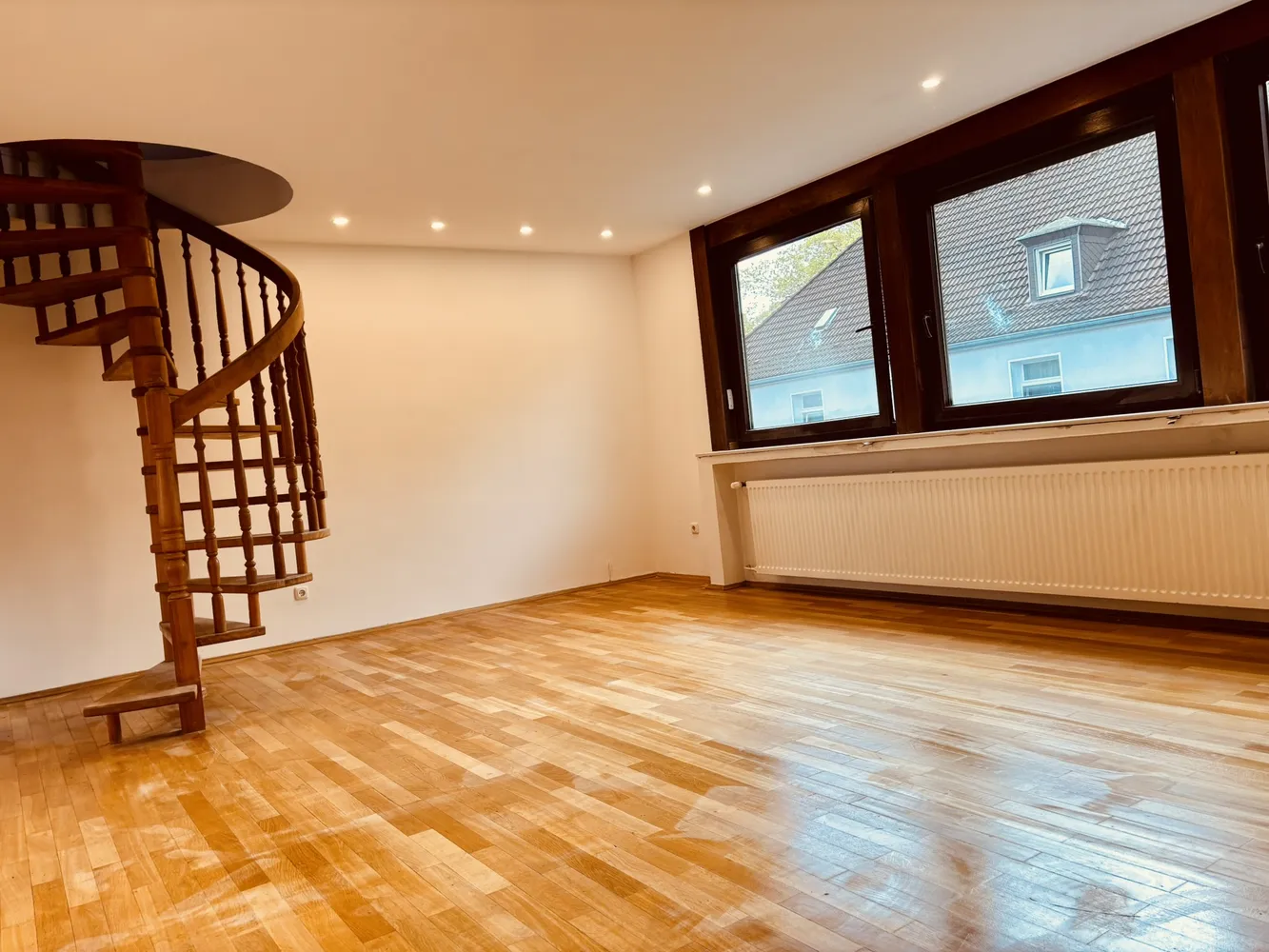 5 Zimmer Wohnung mit 93 m² in Essen – Bild 2