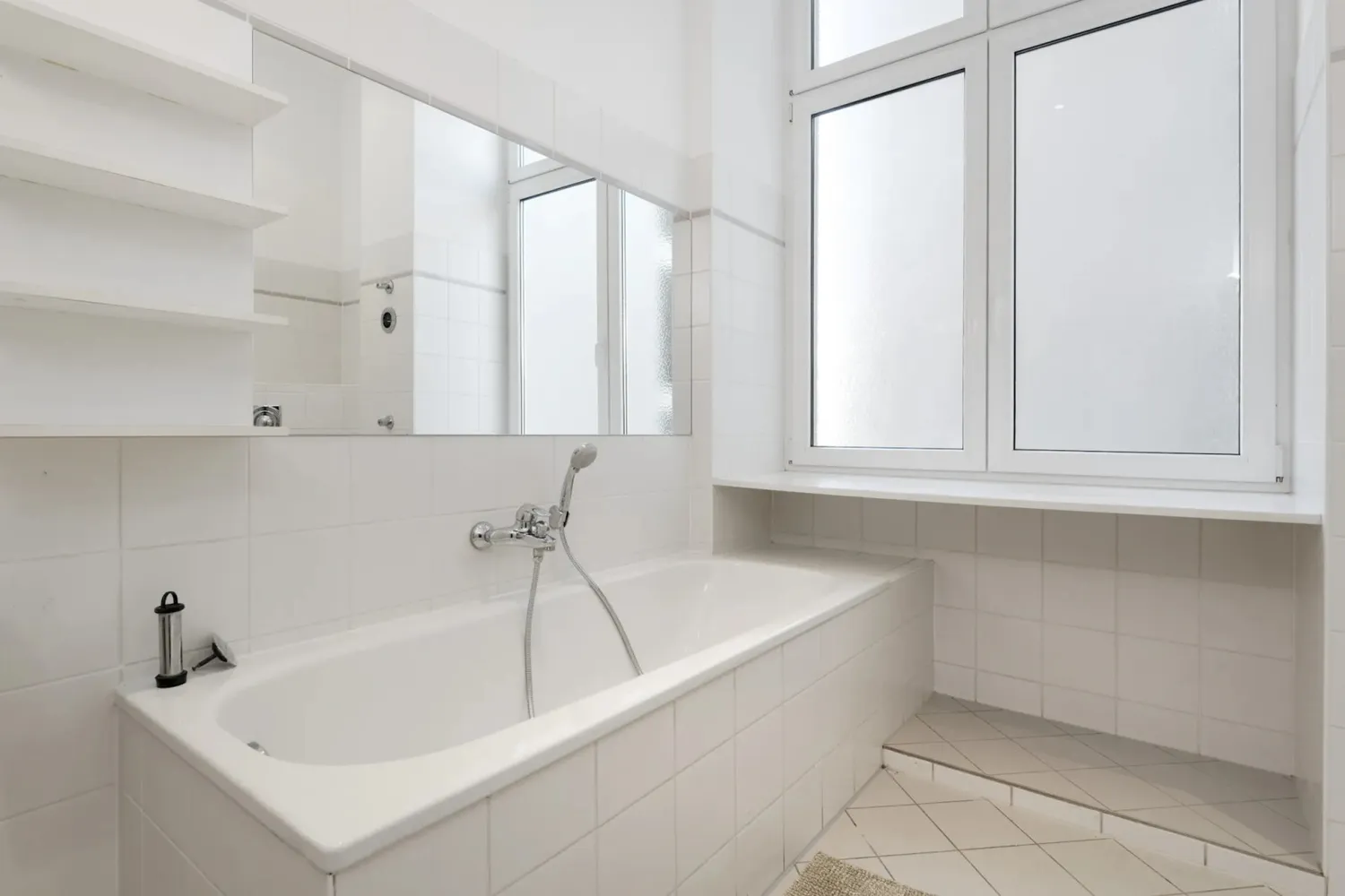 Shared room with 10 m² in Berlin – Photo 9
